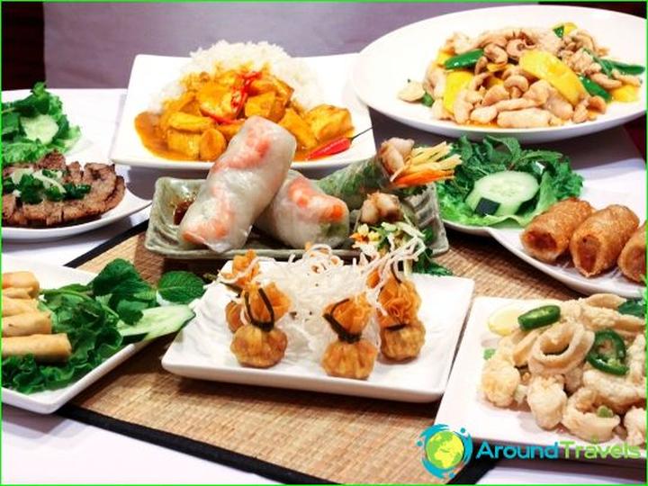 Mỹ Tâm: Họa mi tóc nâu và mối quan hệ với học trò